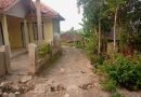 Jalan Penghubung Antar Kampung Rusak, Warga Minta Secepatnya Diperbaiki
