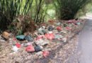 Tumpukan Sampah Semakin Banyak Di Jalan Lintas Cibeber-Sukanagara. Warga Minta Dinas Terkait Segera Membersihkanya.