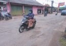Jalan Lintas Cibeber – Sukanagara Banyak Lobang, Masyarakat Minta  DPUPR Segera memperbaikinya   